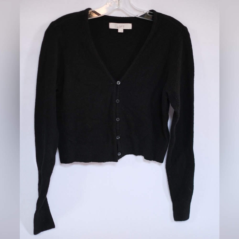 LOFT Button-Front V-Neck Cardigan – Black | Size M